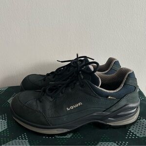 Lowa Womens Renegade Gore-Tex Lo Graphite Jade Nubuck Shoes
